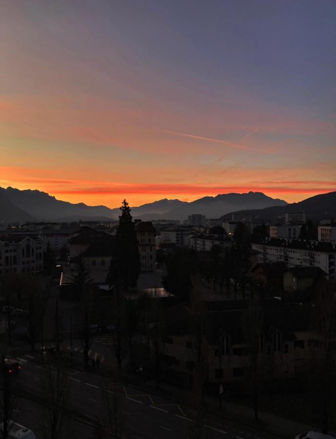 Luxueux Appartement T4 - Lac 5 Min - Parkings Privatifs - Vue Lac Et Montagne Annecy Exteriör bild