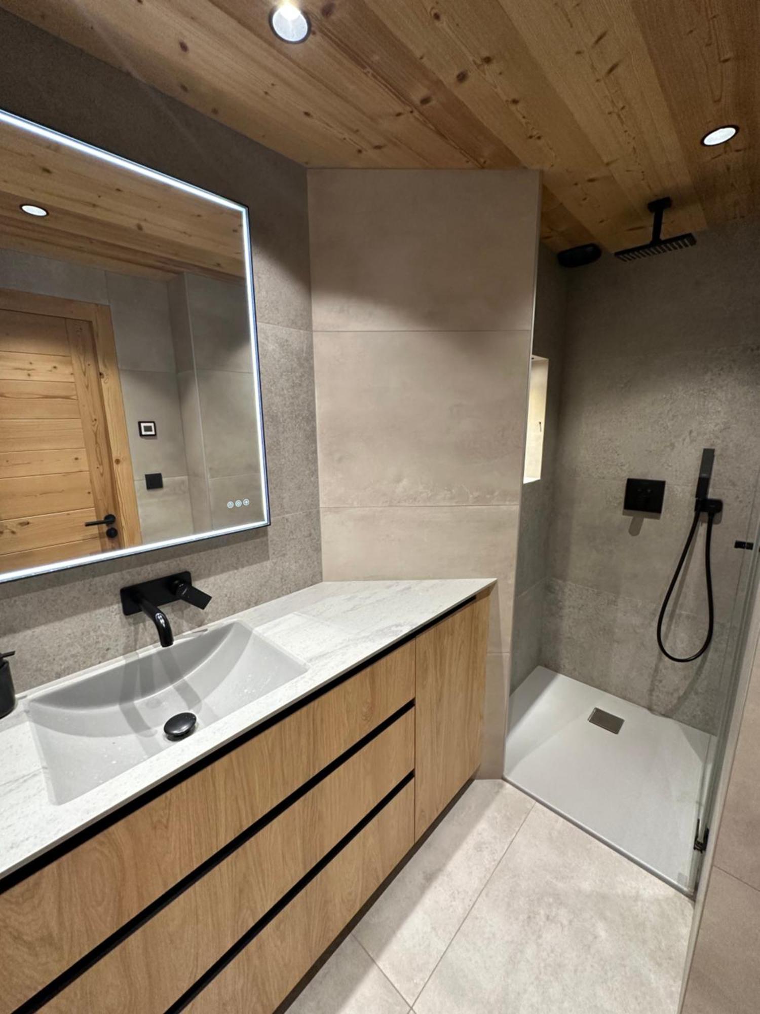 Luxueux Appartement T4 - Lac 5 Min - Parkings Privatifs - Vue Lac Et Montagne Annecy Exteriör bild